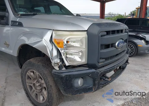 2013 Ford F-250 Xl z USA, uszkodzony, nr VIN 1FT7W2BT9DEA51358